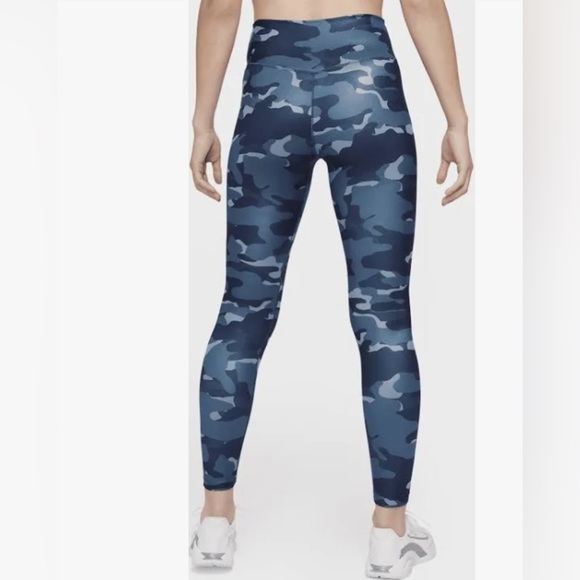 NWT Nike Dri-FIT Mid-Rise Camo Leggings - Size XS - Picture 2 of 10